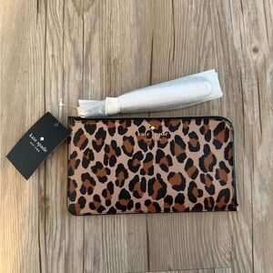 NWT Kate Spade Lucy Leopard Print Medium L-Zip Wristlet KH767 Wallet $139 MSRP!